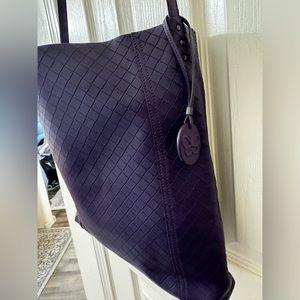 Bottega Veneta tote in deep purple